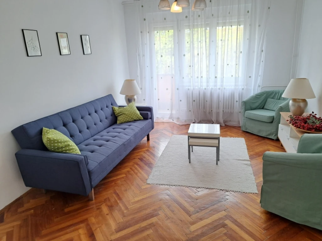 Kiadó téglalakás, Pécs, Belváros