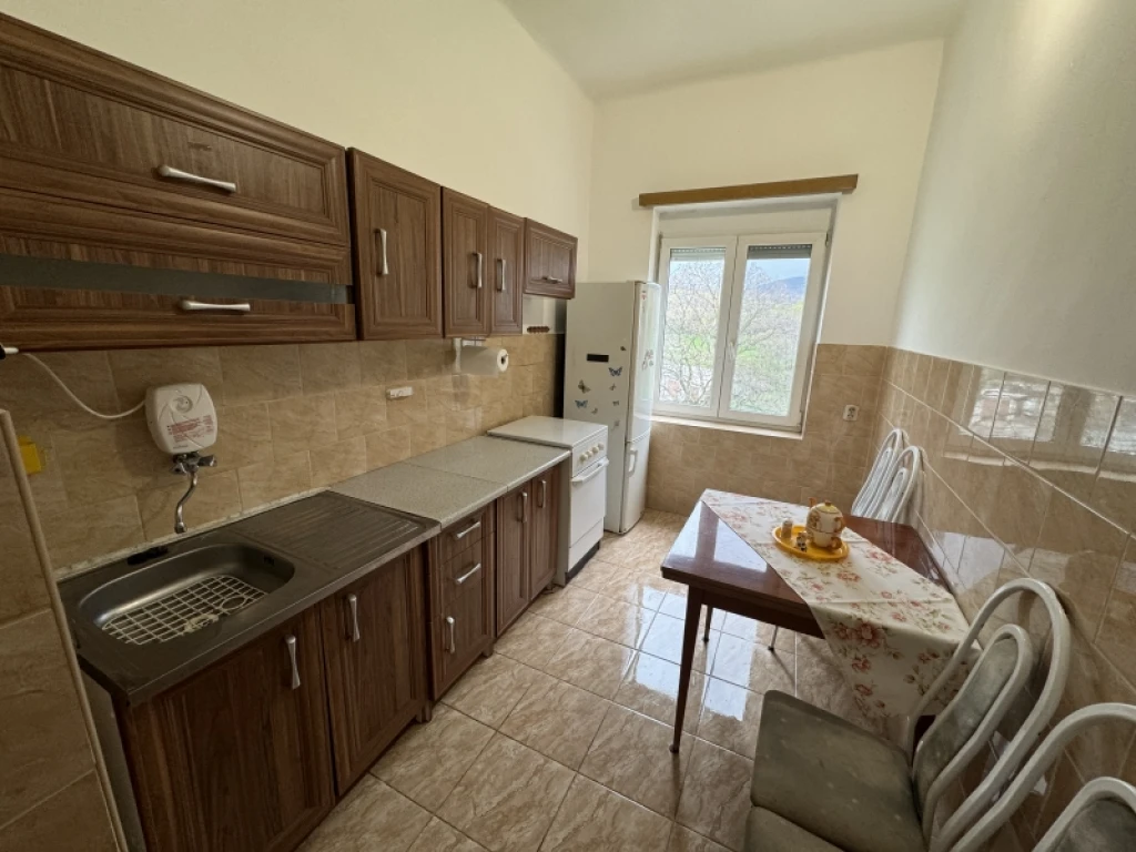 Eladó téglalakás, Kővágószőlős