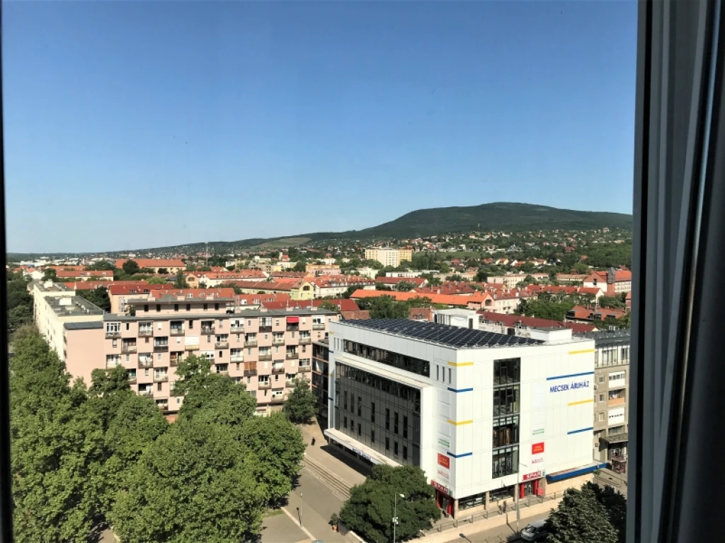 c3-1-name c2-20-name, Pécs, Uránváros