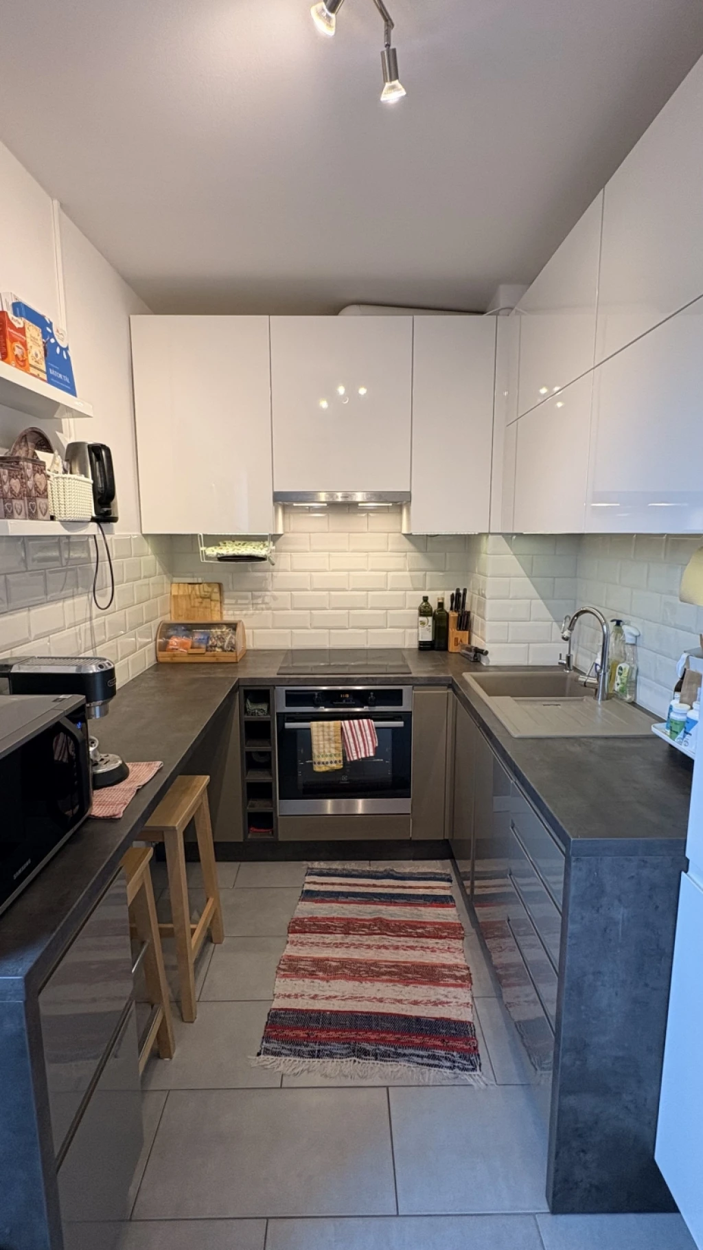 c3-1-name c2-20-name, Pécs, Belváros