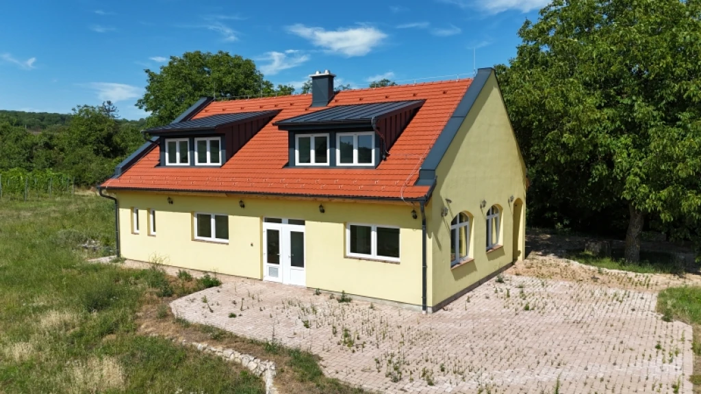 c3-1-name c2-1-name, Siklós