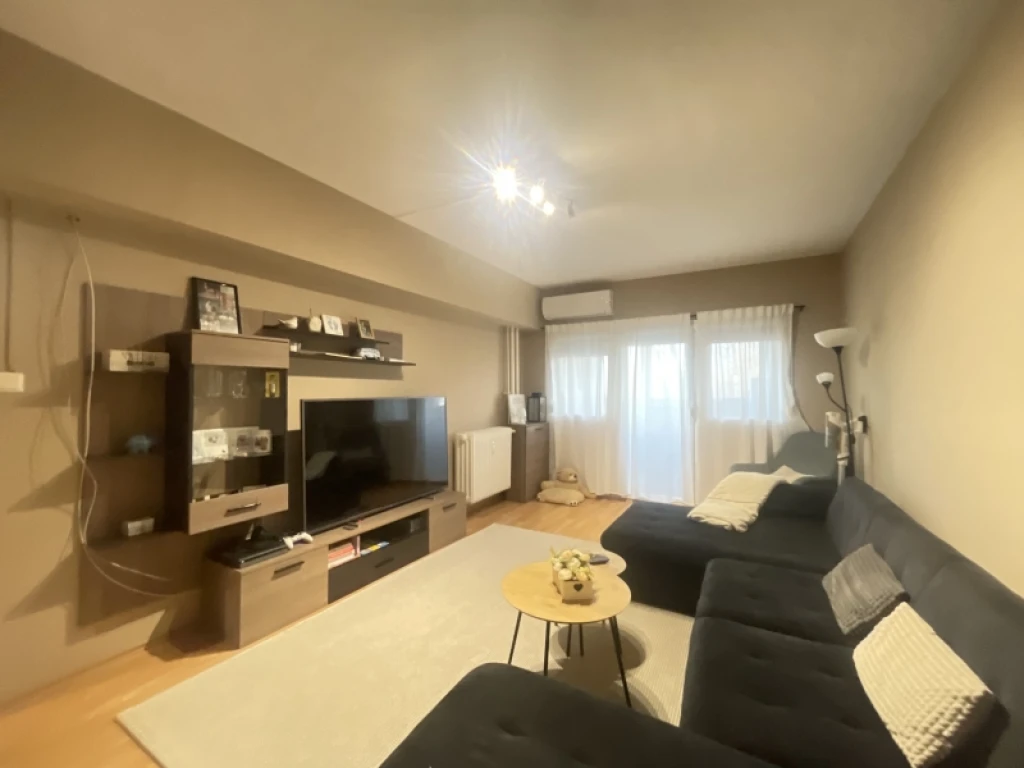 Eladó panellakás, Pécs, Kertváros