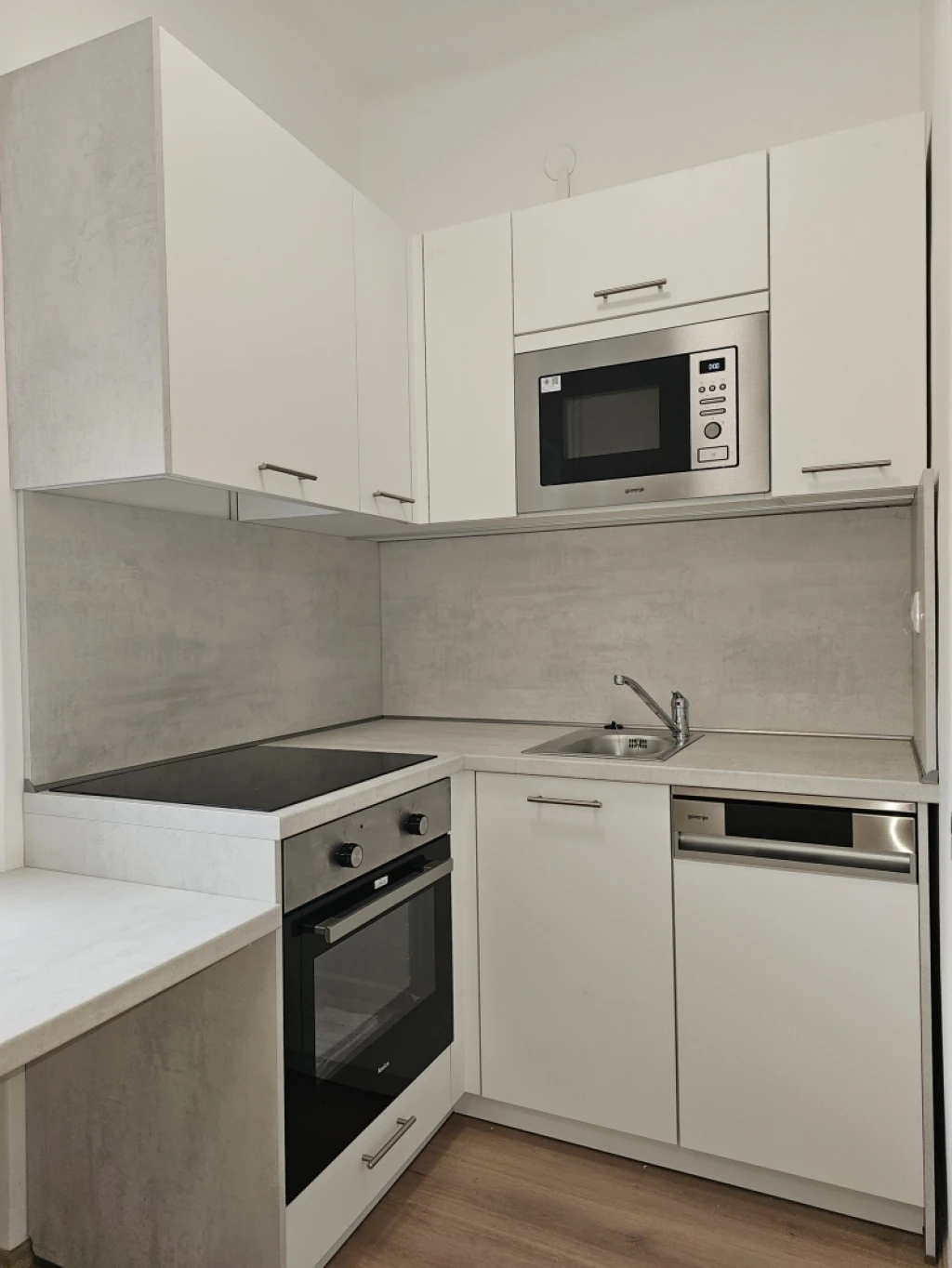 Eladó téglalakás, Pécs, Belváros