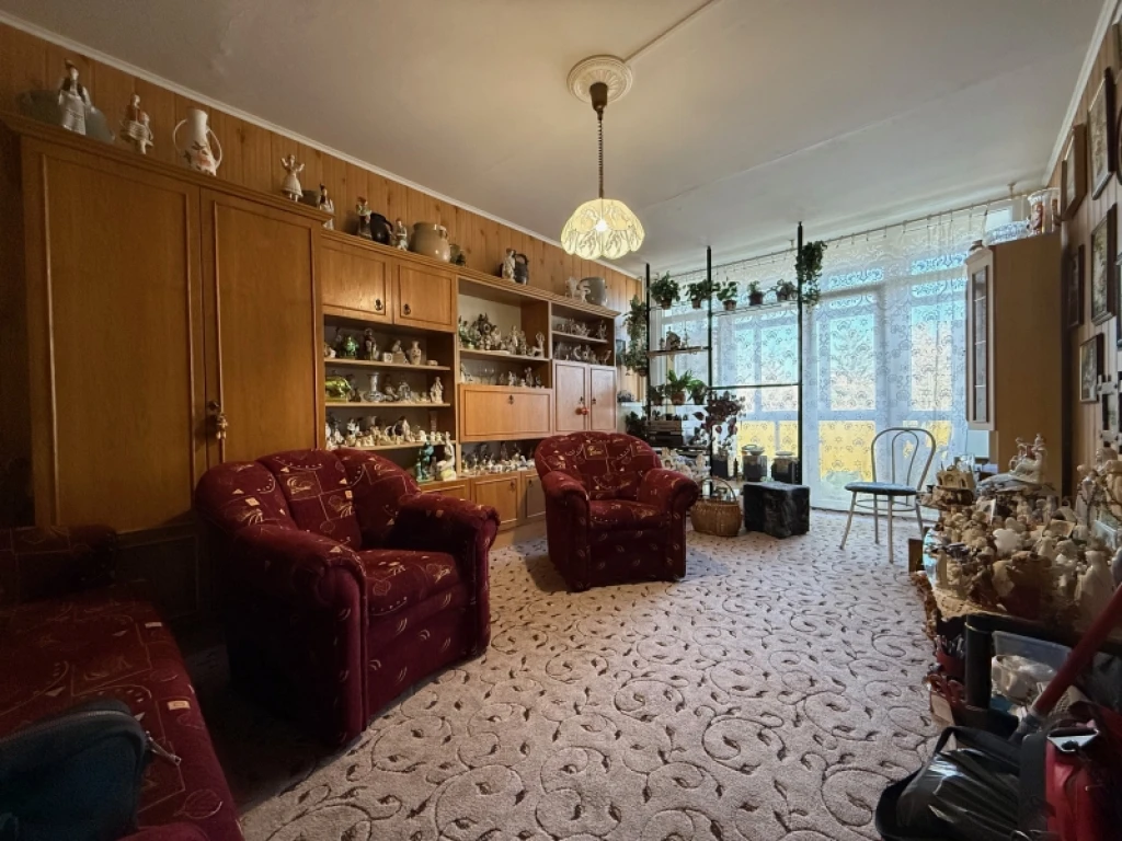 c3-1-name c2-20-name, Pécs, Egyetemváros