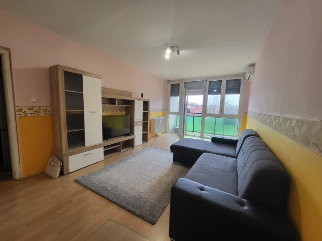 c3-1-name c2-20-name, Pécs, Egyetemváros