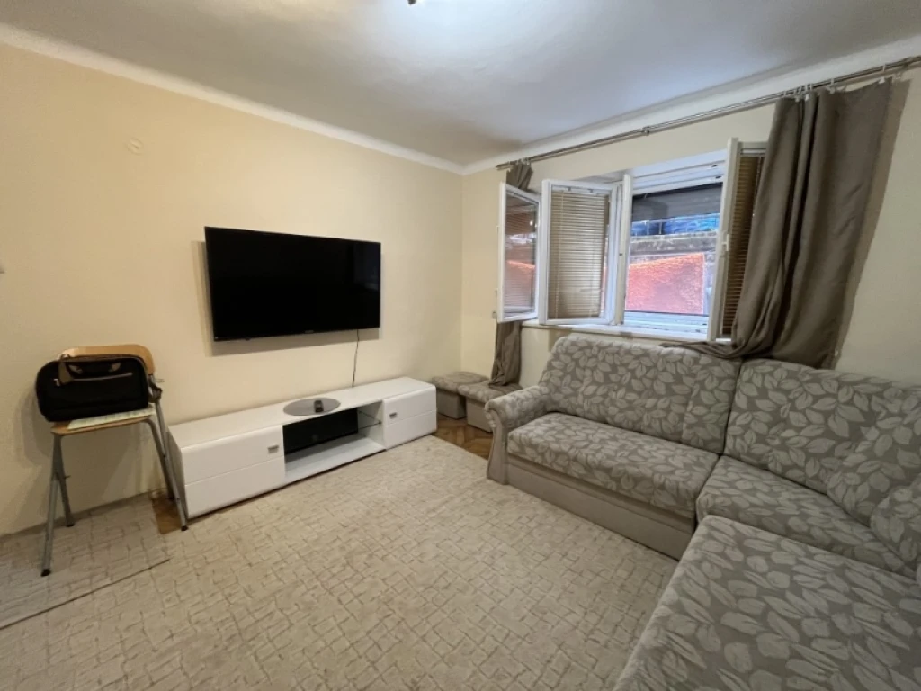 Eladó téglalakás, Pécs, Belváros