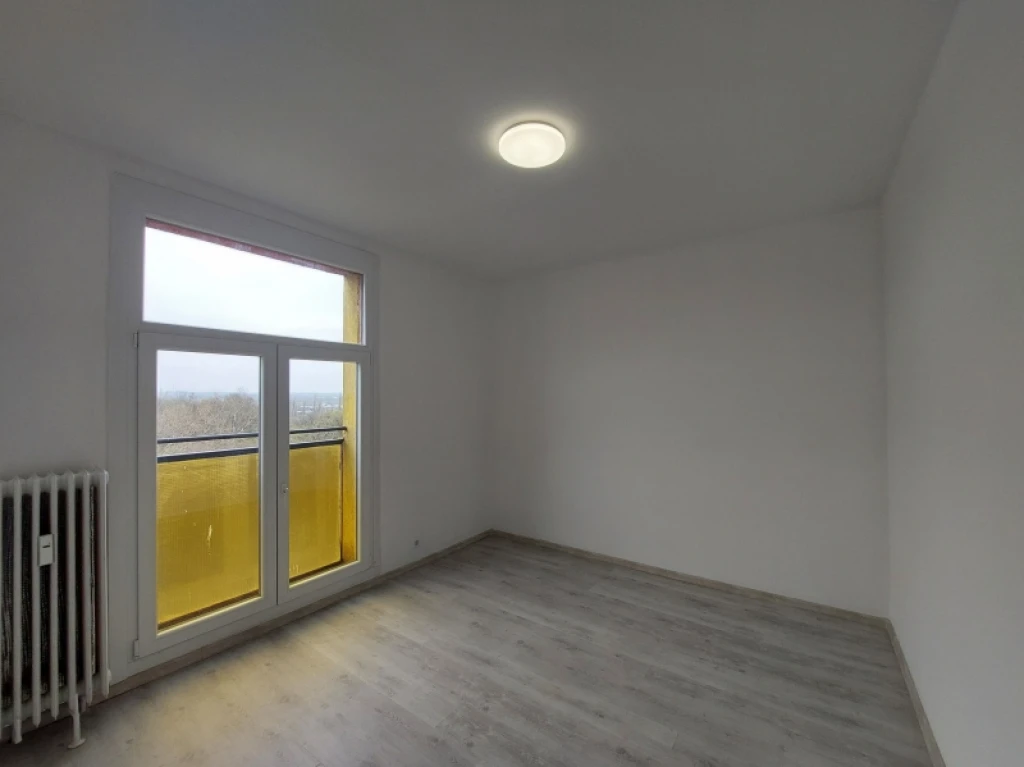 c3-1-name c2-20-name, Pécs, Uránváros