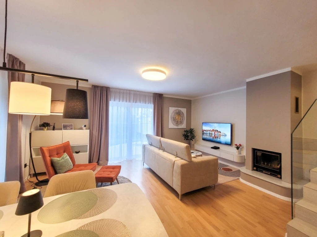 Kiadó téglalakás, Pécs, Mecsekoldal/Bálics