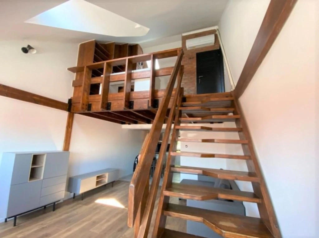 c3-2-name c2-19-name, Pécs, Belváros