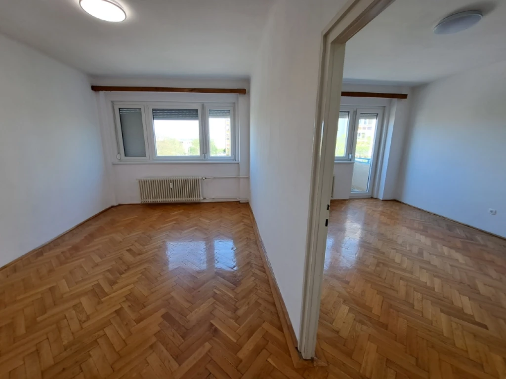 Kiadó téglalakás, Pécs, Belváros