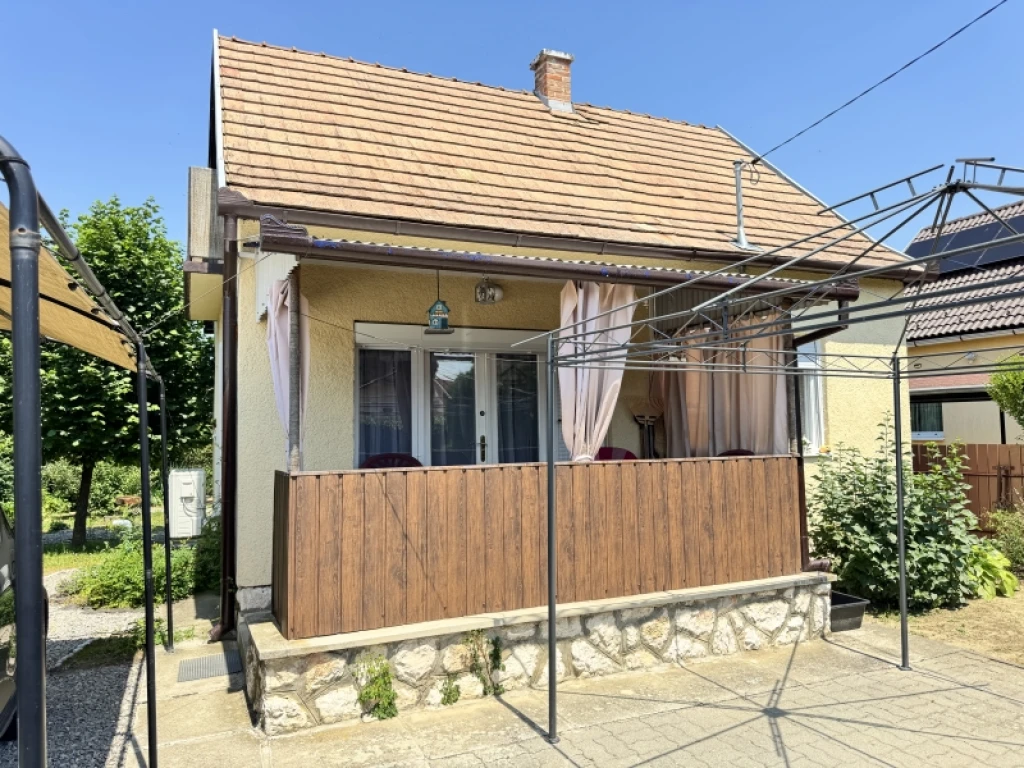 Eladó családi ház, Harkány