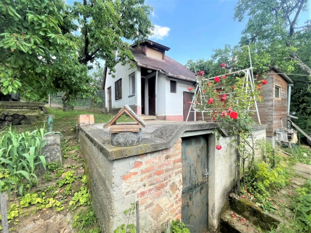 Eladó téglalakás, Pécs, Budai-város