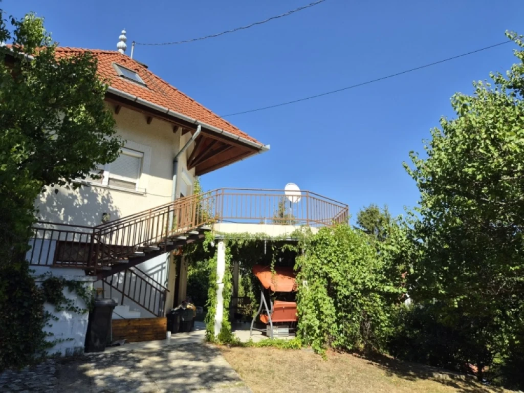 Eladó családi ház, Orfű