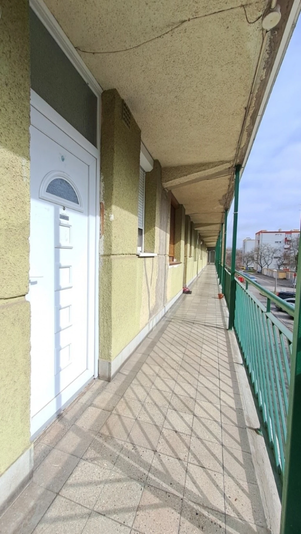 Eladó téglalakás, Pécs, Uránváros