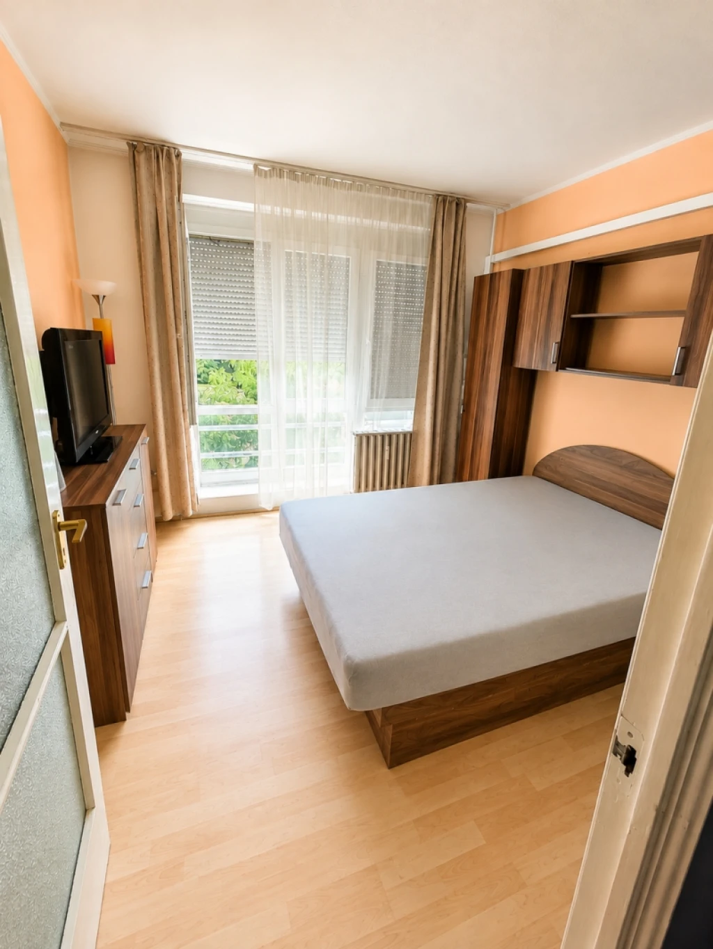 Eladó panellakás, Pécs, Kertváros