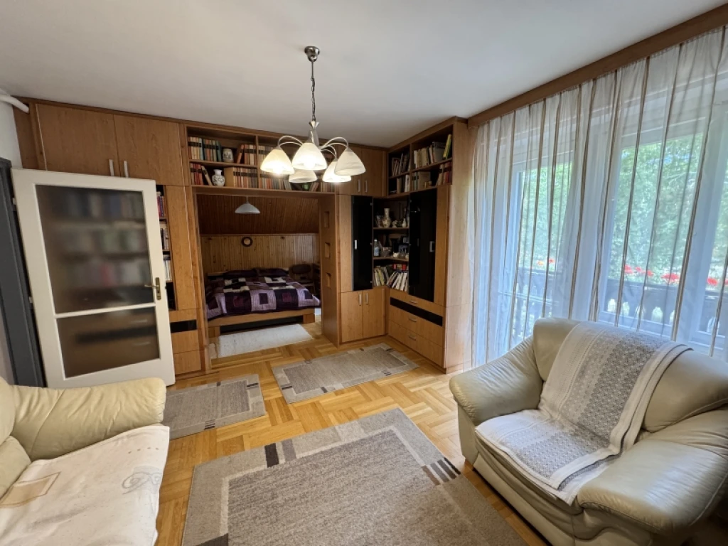 Eladó családi ház, Pécs, Uránváros