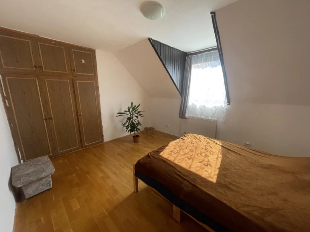 Eladó családi ház, Pécs, Mecsekoldal/Szkókó