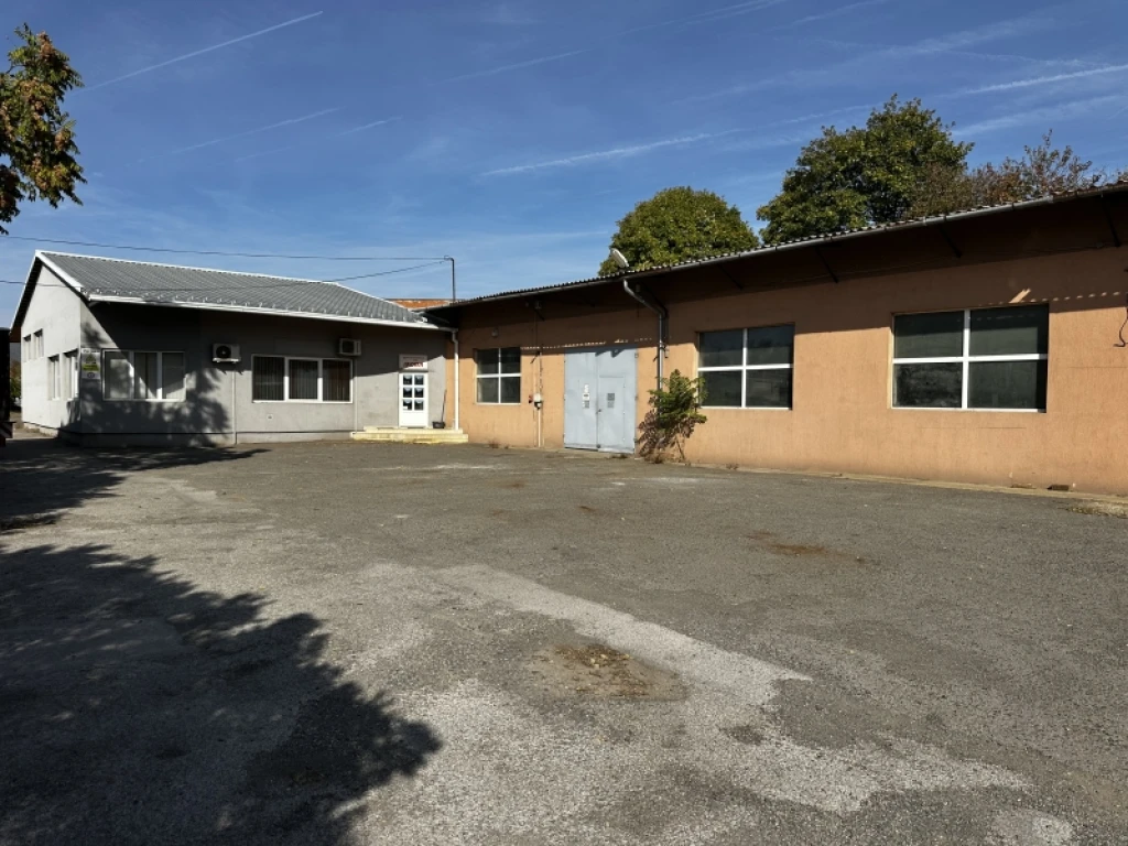 Eladó egyéb kereskedelmi-ipari, Pécs, Budai-város