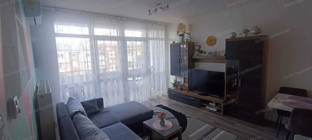 Nyíregyháza -Damjanich lakópark, liftes társasház 3. emeletén , Amerikai-konyhás nappali + 2 szobás lakás kiadó