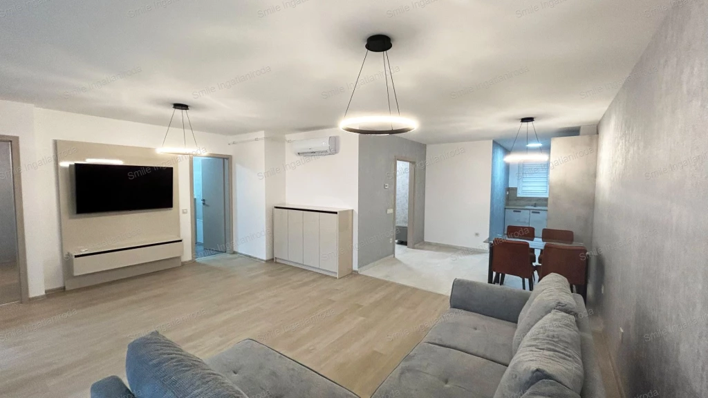 Nyíregyháza belvárosában új építésű társasház 1. emeletén amerikai-konyhás nappali + 2 szobás lakás kiadó