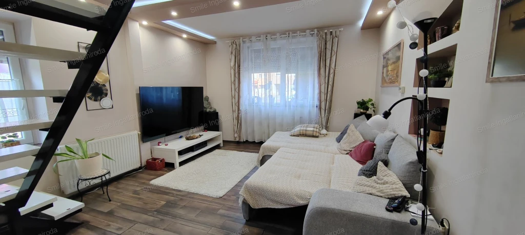 Nyíregyháza Malomkertben kétgenerációs ház eladó