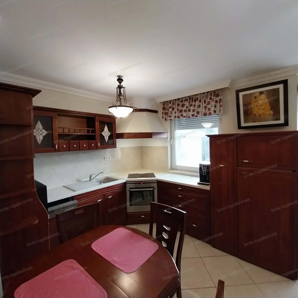 c3-1-name c2-19-name, Nyíregyháza, Belváros