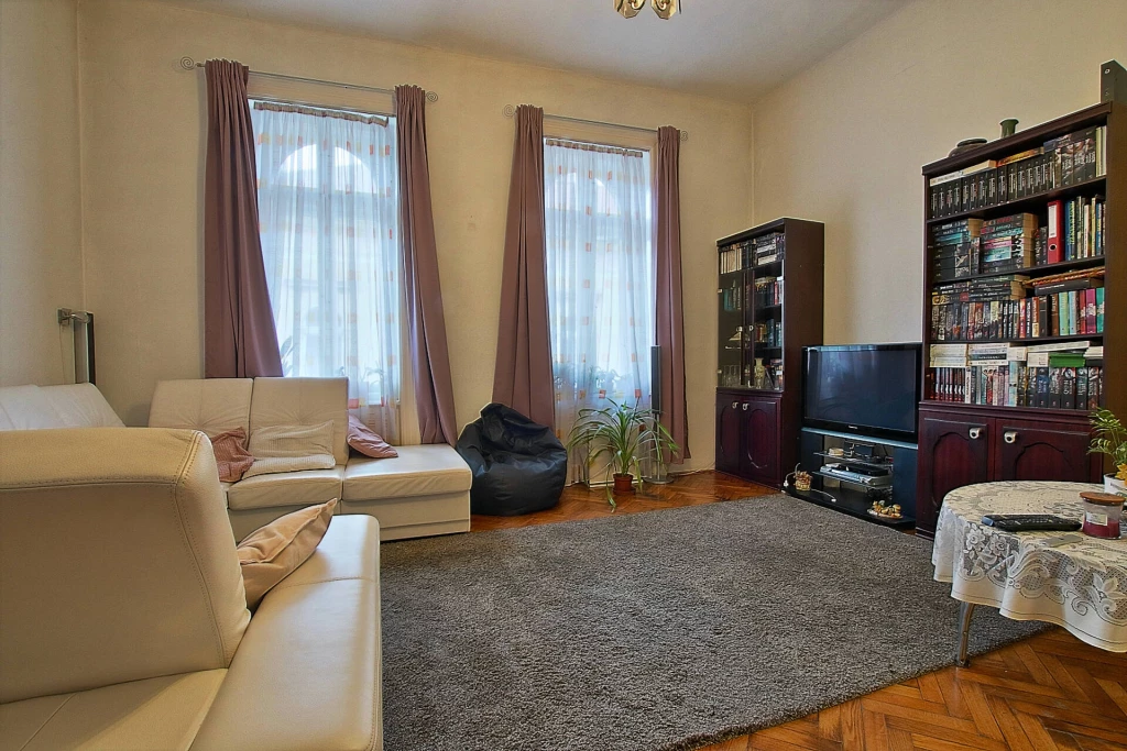 Nappali +2 hálós lakás Terézvárosban