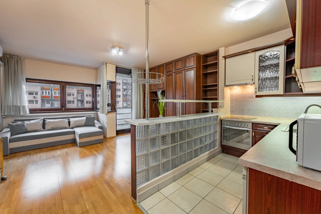 Erkélyes lakás - minőségi házban!