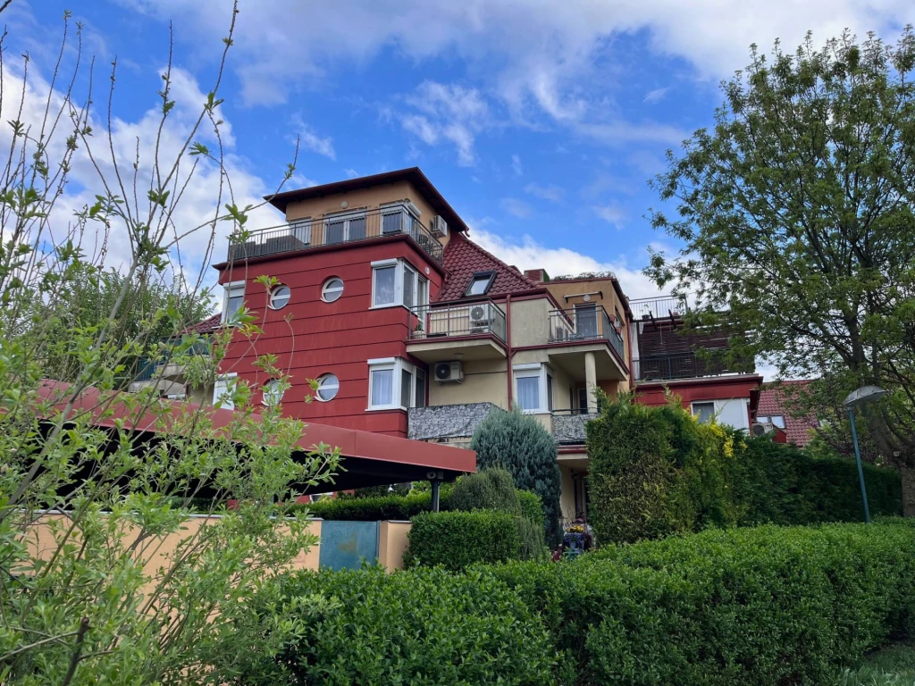 c3-1-name c2-23-name, Budapest XVI. kerület