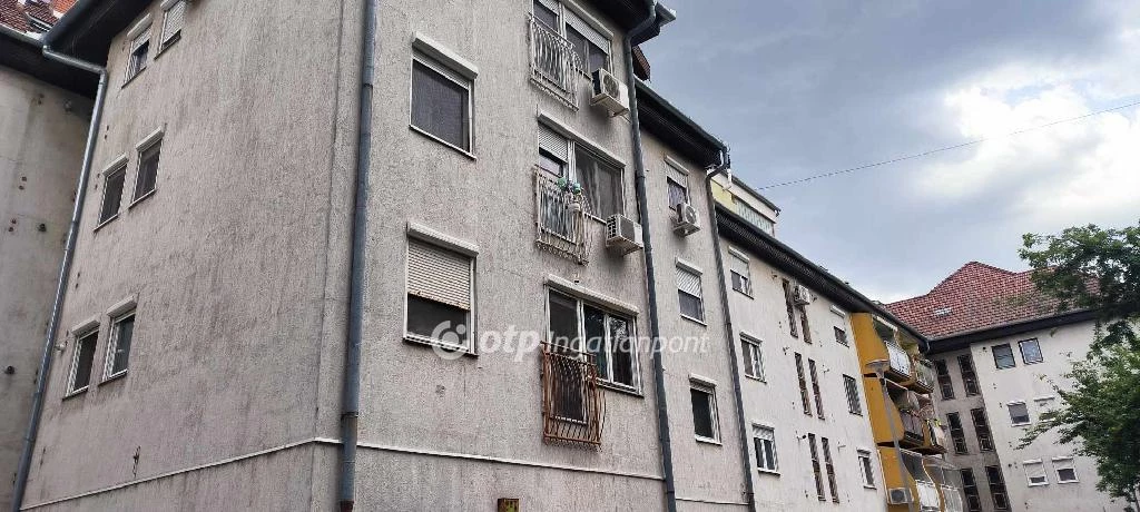 For sale panel flat, Békéscsaba