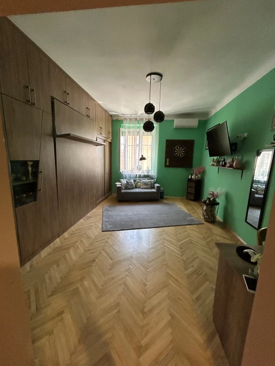 c3-1-name c2-19-name, Szeged, Öthalom utca