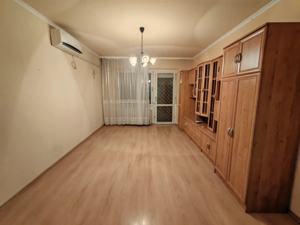 Eladó panellakás, Szeged, Tápai utca