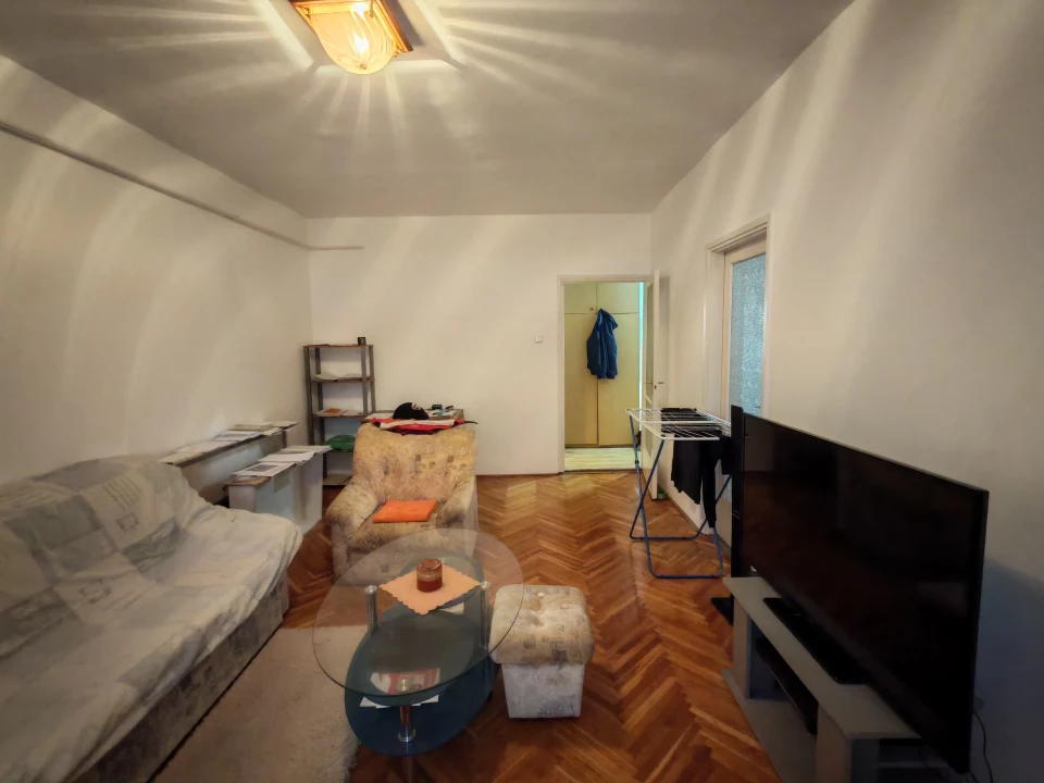 Eladó téglalakás, Szeged, Hóbiárt Basa utca