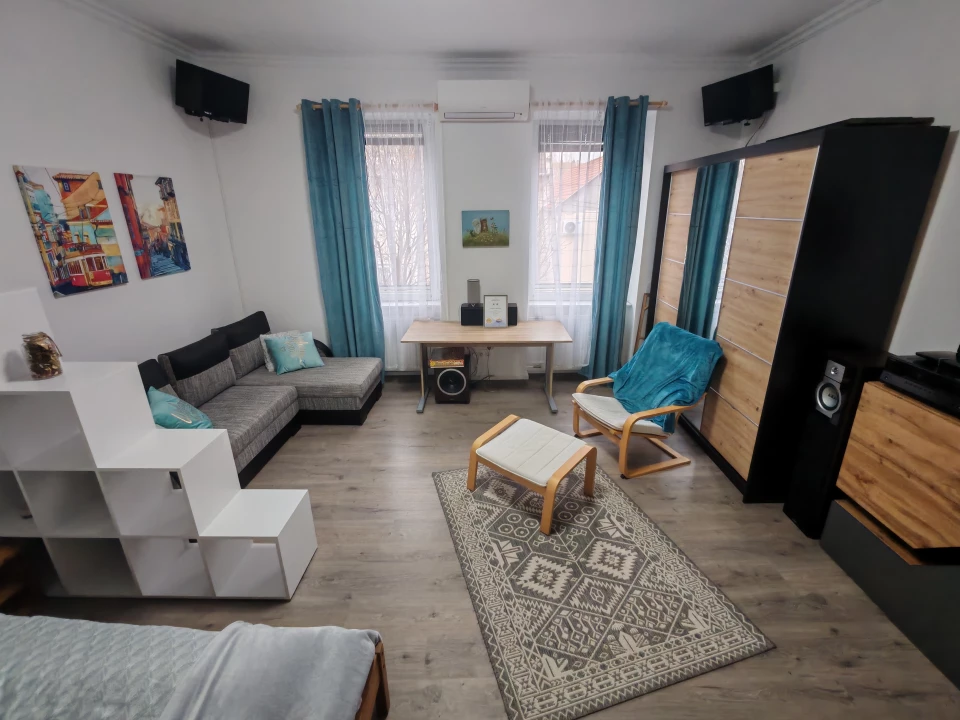 Eladó téglalakás, Szeged, Szivárvány utca