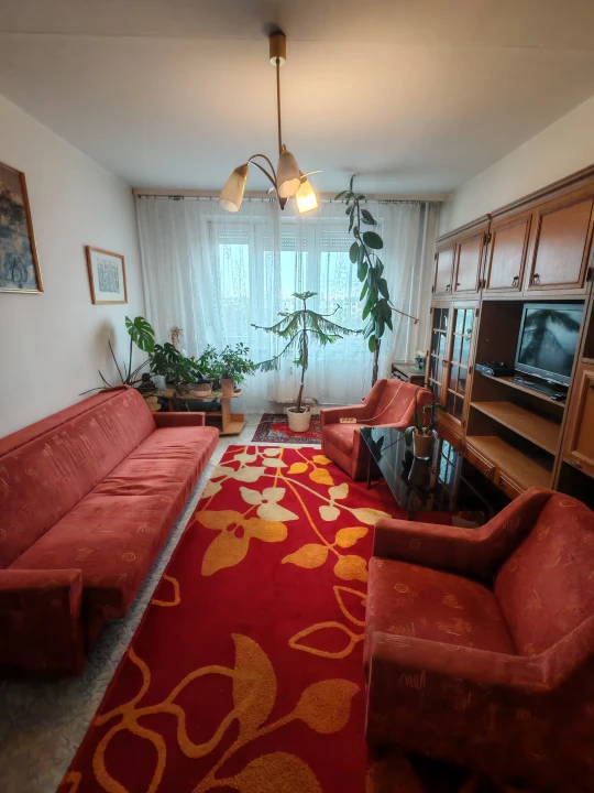 Eladó panellakás, Szeged, Retek utca