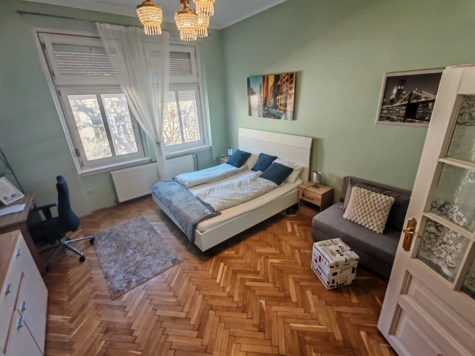 Eladó téglalakás, Szeged, Tündér utca