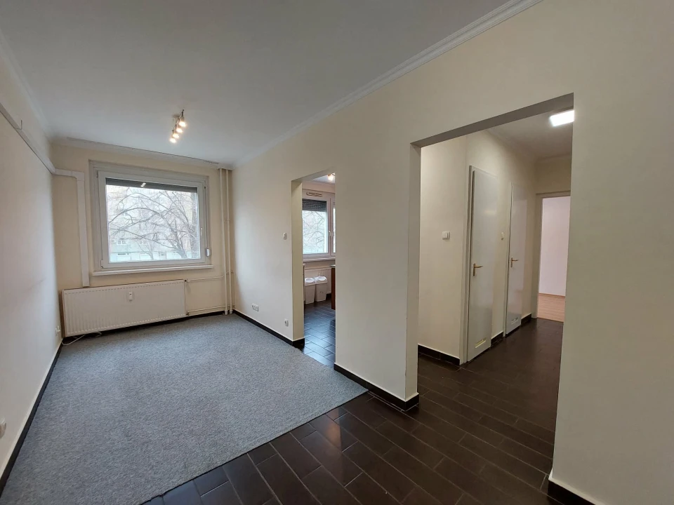 Eladó panellakás, Szeged, Űrhajós utca