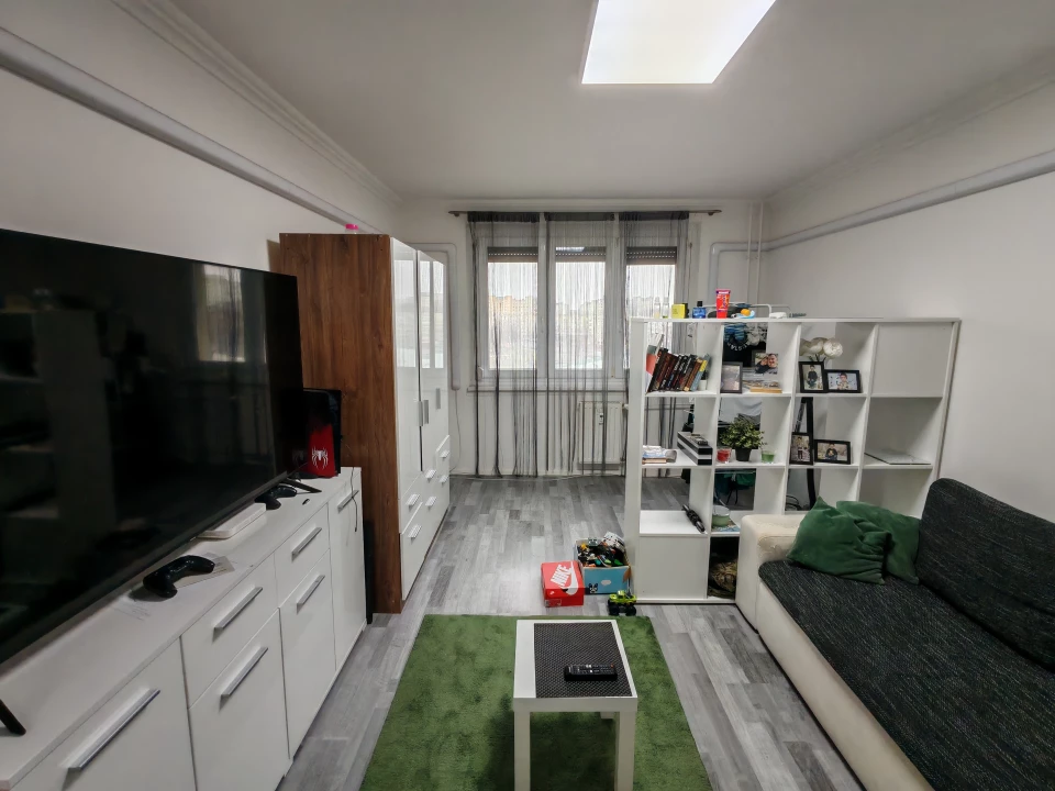 Eladó panellakás, Szeged, Gyöngyvirág utca