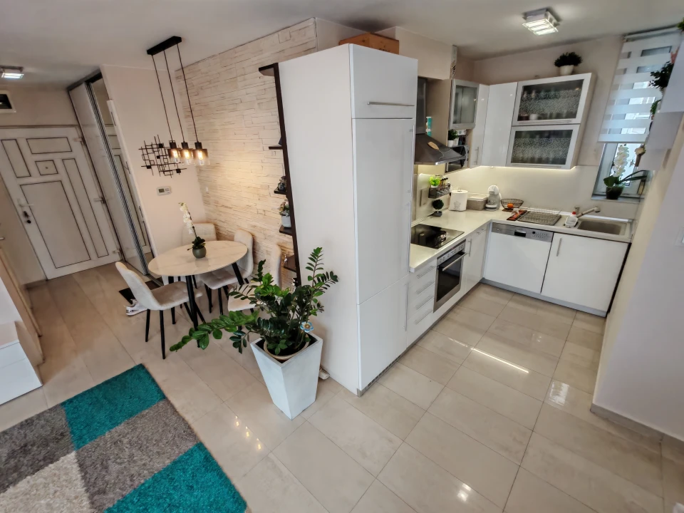 c3-1-name c2-19-name, Szeged