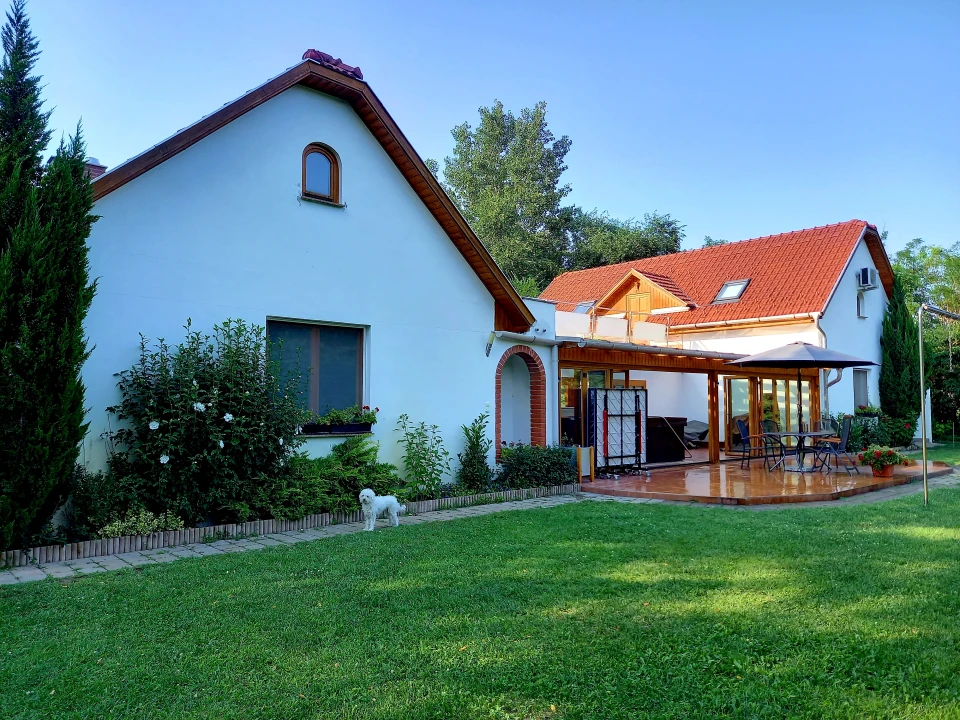 Eladó tanya, Zákányszék