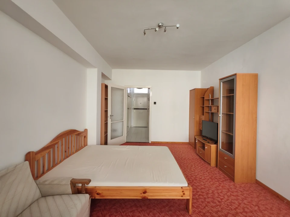 Eladó téglalakás, Szeged, Kazinczy utca