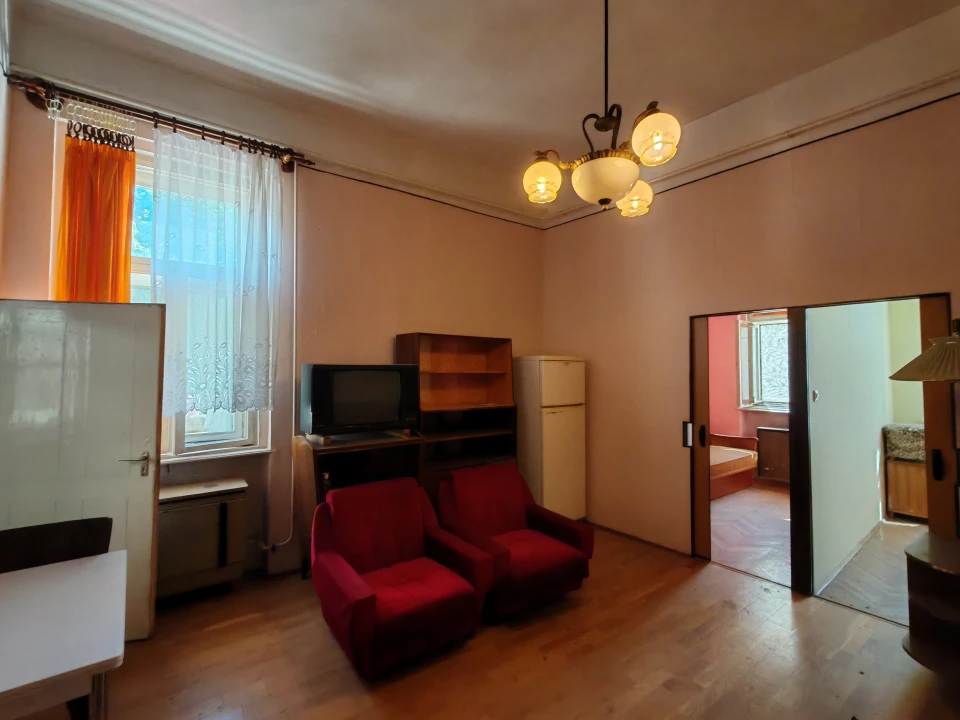 Eladó téglalakás, Szeged, Munkácsy utca