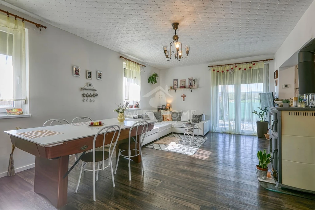 c3-1-name c2-1-name, Harka, Alpesi lakópark