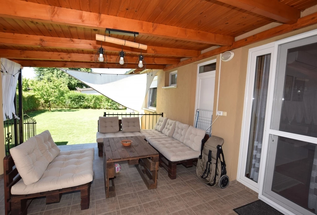 For sale house, Mikepércs