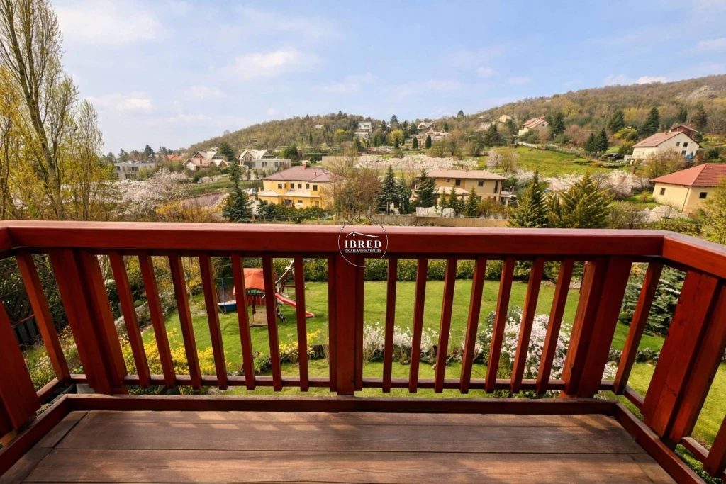 For sale brick flat, Budapest XII. kerület, Magasút