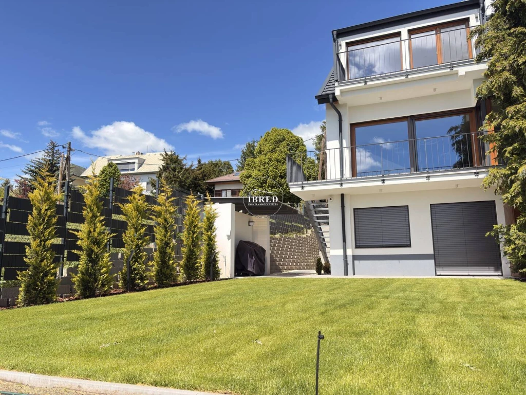 For sale semi-detached house, Budapest XII. kerület, Farkasvölgy