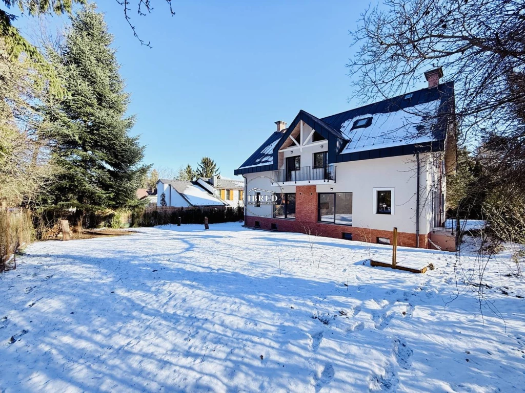 Eladó Ikerház, Budapest II. kerület, Széphalom - II/A, 228nm, 250000000 Ft