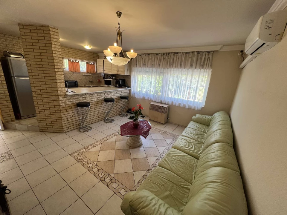 For sale house, Nyáregyháza