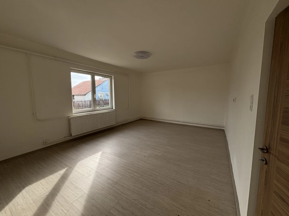 Eladó családi ház, Örkény