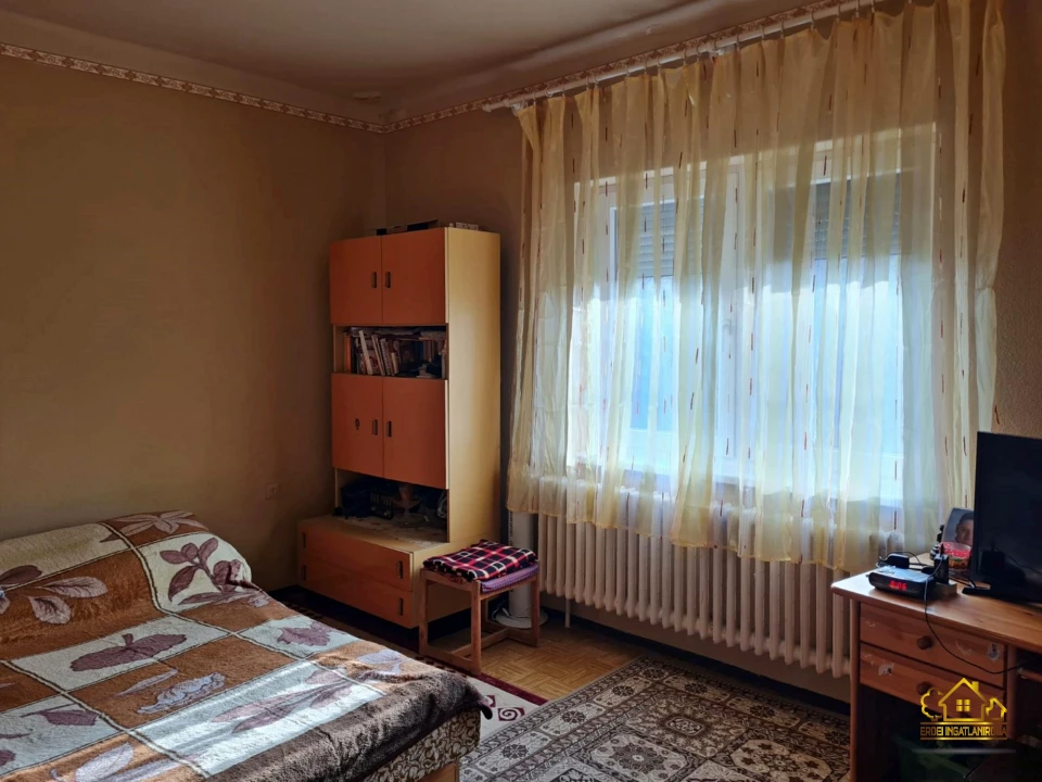 Eladó családi ház, Tököl